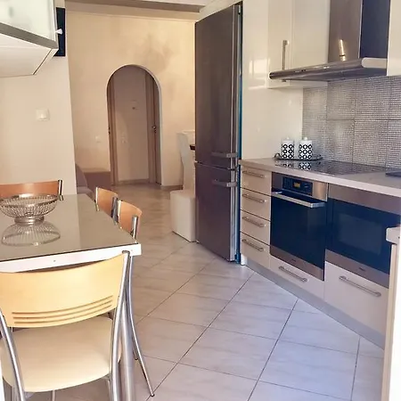 Апартаменты Athens Apartment *